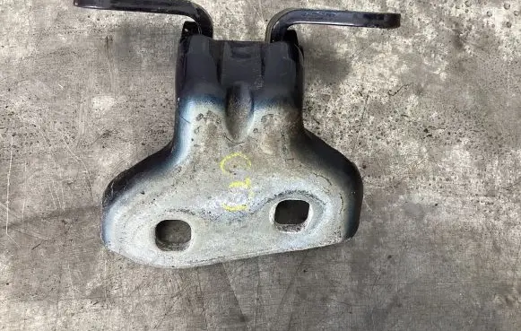 Cadillac CTS Front door upper hinge