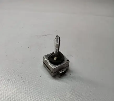 BMW 3 E90 E91 Xenon bulb 9285141294 013913