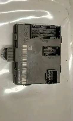 Peugeot 408 P54 Door central lock control unit/module 9857119480