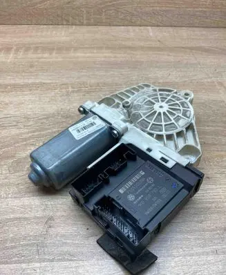Ford Mondeo MK IV Front door window regulator motor 1K0959793L 1K0959701P BVB