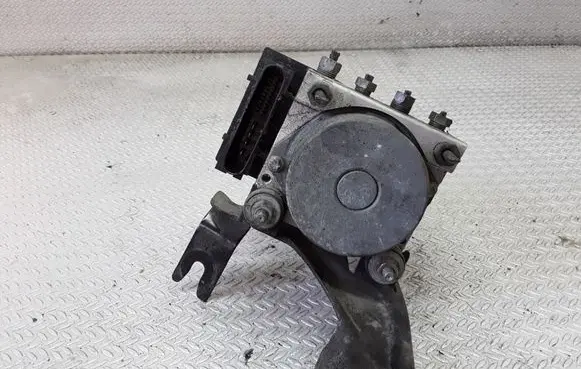 Nissan Note (E11) ABS Pump 0265231732 476609U100