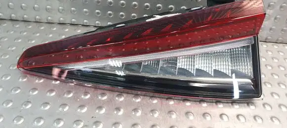 Skoda Enyaq iV Tailgate rear/tail lights S26380564 5LG945308C