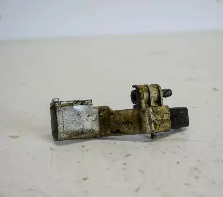 Volkswagen Golf VI Crankshaft position sensor 03C906433A