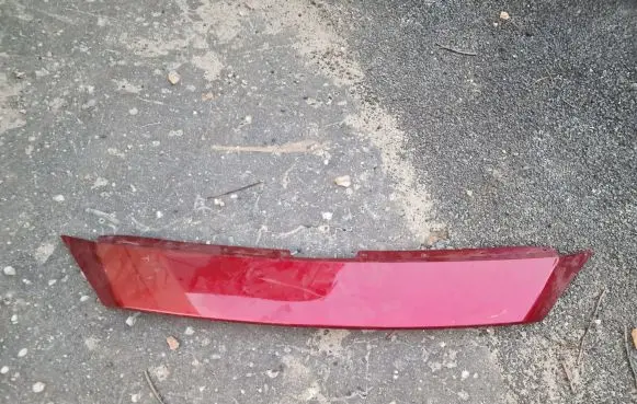 Mazda 6 Bonnet wind deflector GSH7507E1