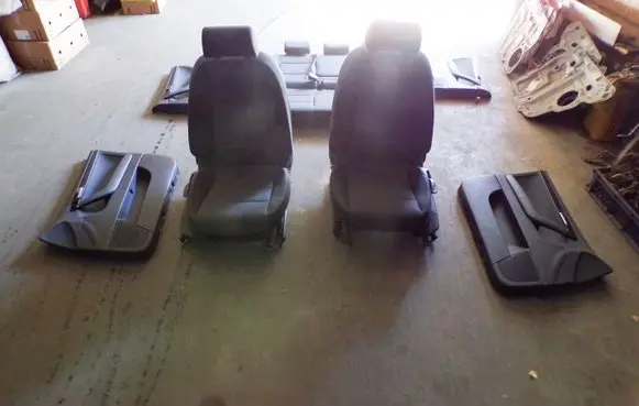 Seat set