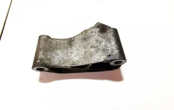 Mercedes-Benz S W220 Engine mounting bracket a6112340239