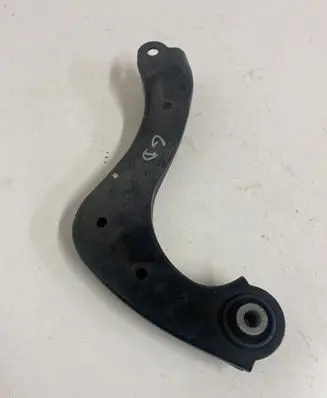 Lexus UX Rear upper control arm/wishbone
