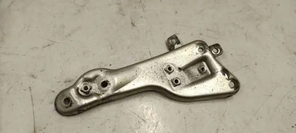 Mercedes-Benz A W176 EGR valve cooler bracket A6510901041