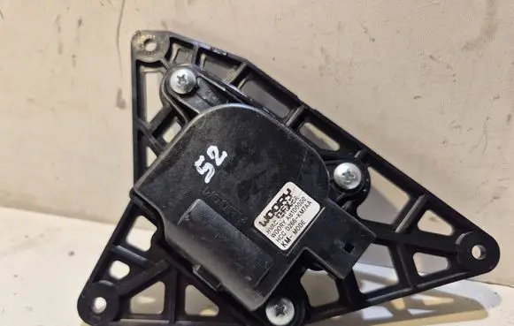 KIA Sportage Air flap motor/actuator D266KM7AA