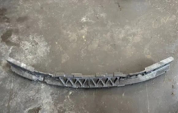 Front bumper foam support bar