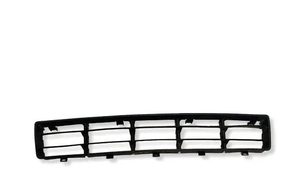 Volkswagen Golf IV Front bumper lower grill 1J0853677E