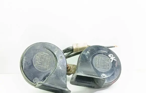 Renault Scenic I Horn signal E335717 CH2035 73345