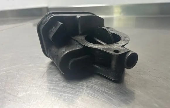 Audi A5 8T 8F Throttle valve 057128063