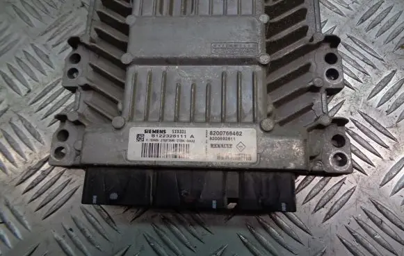 Renault Megane II Engine control unit/module ECU 8200766462