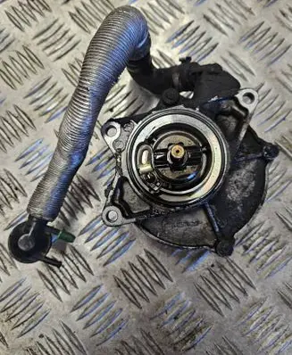 Audi A6 S6 C5 4B Vacuum pump 057145100C 027133783B