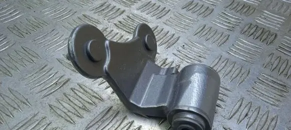 Mercedes-Benz C AMG W204 Front door lower hinge 
