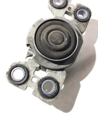 Volvo XC60 Engine mount bracket 31316876