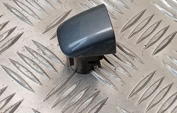 Audi Q3 8U Loading door cover/cap 8T0837167A