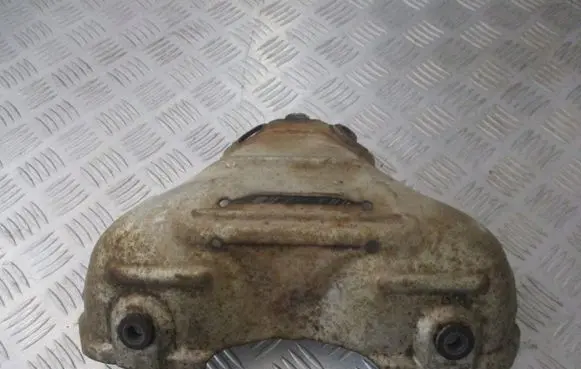 Toyota Avensis T220 Other exhaust manifold parts 