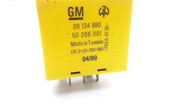 Opel Vectra B Hazard warning light relay 50206001 09134880