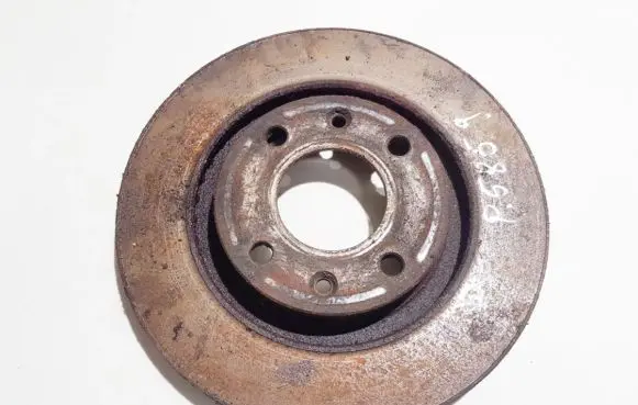 Peugeot 208 Front brake disc ventiliuojamas