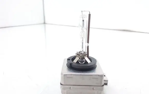 Volkswagen PASSAT B6 Xenon bulb 66140 D1S