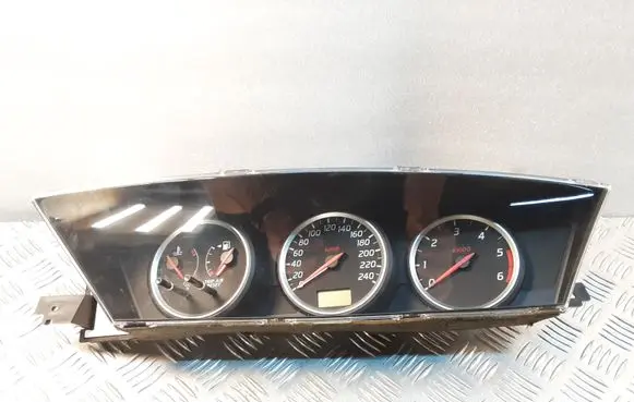 Nissan Primera Speedometer (instrument cluster) AV619
