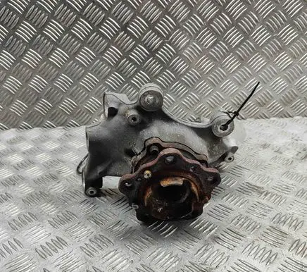 BMW M4 F82 F83 Front wheel hub 2284002