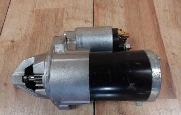 Mitsubishi Outlander Starter motor 1810A204