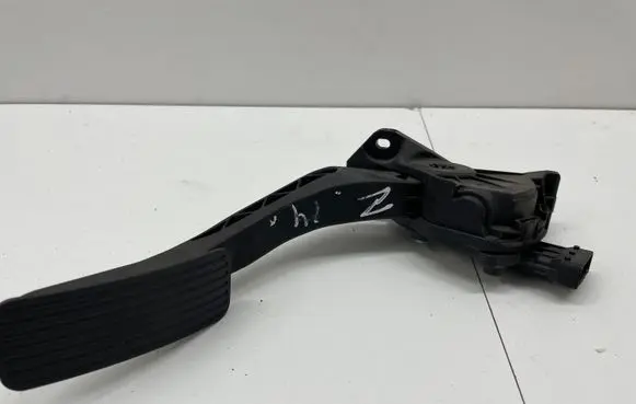 Opel Zafira C Accelerator throttle pedal 6PV00976519 13253791