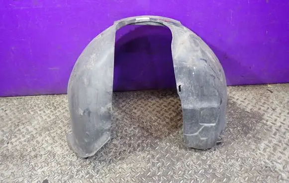 Volvo C30 Front arch 