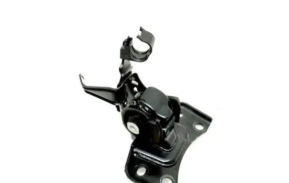 Lexus CT 200H Engine mount bracket