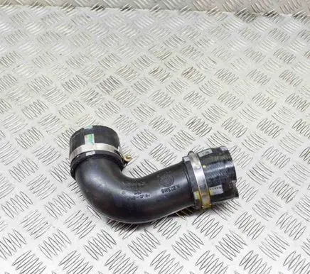 Volvo V60 Intercooler hose/pipe 31338572
