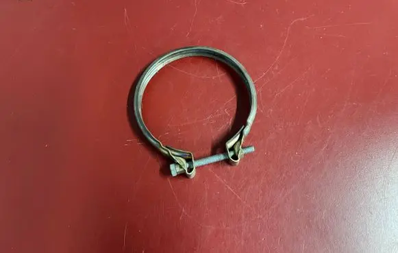 BMW X3 G01 Muffler pipe connector clamp 8612537