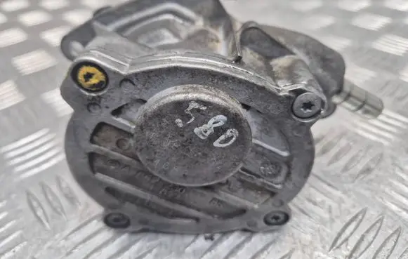 Mercedes-Benz CLS C219 Vacuum pump A6422300165