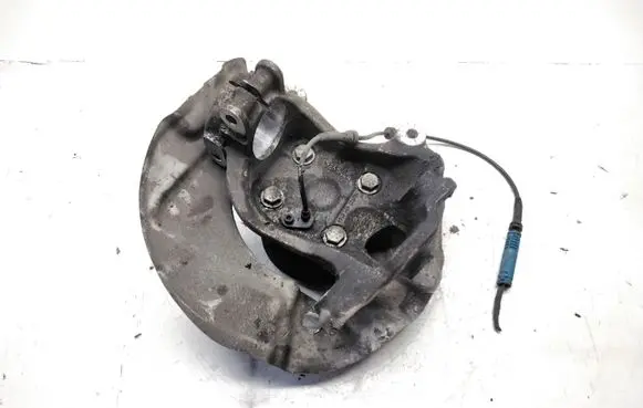 BMW 5 E60 E61 Front wheel hub spindle knuckle 6760954