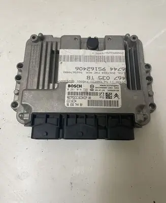 Peugeot 3008 I Engine control unit/module 9665674480