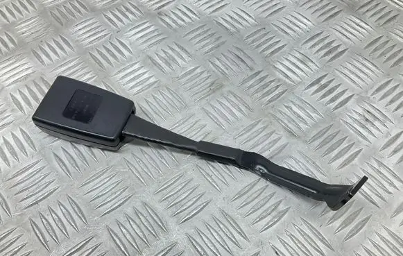 Audi TT TTS Mk2 Front seatbelt buckle 8P0857755B
