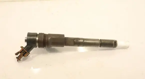 Toyota Auris 150 Fuel injector 0445110227