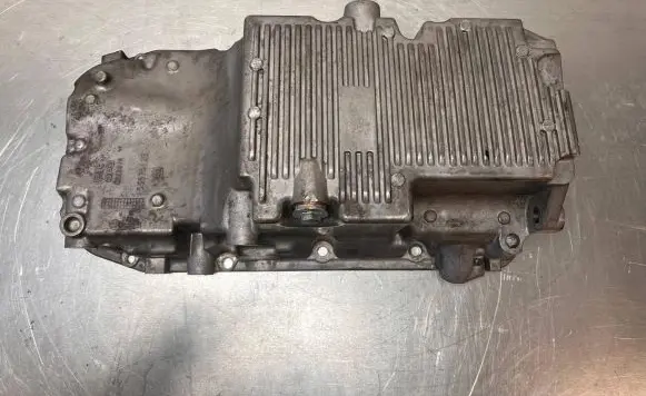 Opel Insignia A Oil sump 55575128