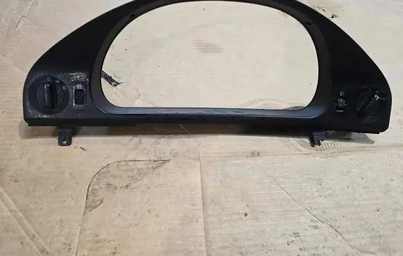 BMW 5 E39 Dashboard trim 8159735