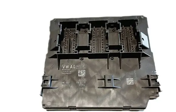 Volkswagen PASSAT B7 Comfort/convenience module 3AA937087