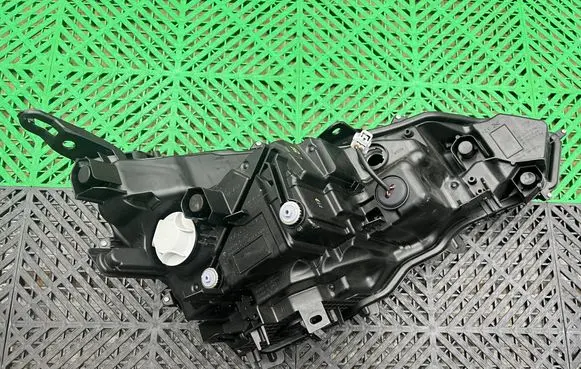 Lexus UX Headlight/headlamp 