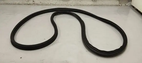 Mercedes-Benz EQB Trunk rubber seal (body) A2477403500