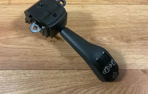 BMW 5 E39 Wiper control stalk 8375407 01204010