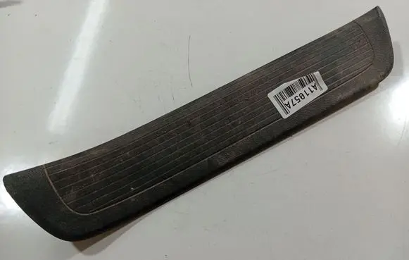 Honda FR-V Rear sill trim cover 84212sJD0030 84212-sJD-0030