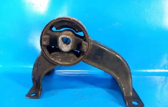 Chrysler 200 Engine mount bracket 68092910AA