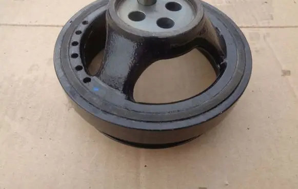 Mercedes-Benz Vito Viano W639 Crankshaft pulley A6510300703