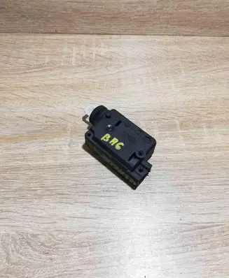 Renault Laguna I Central locking motor 