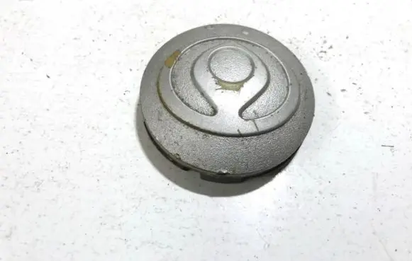 Mazda 626 Original wheel cap